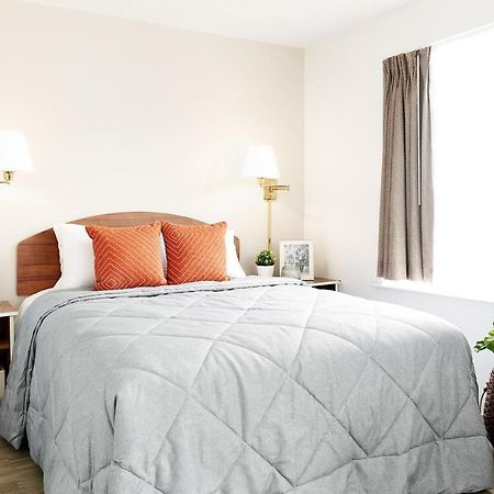 Intown Suites Extended Stay Houston Tx - Stuebner Airline Rd Louetta Экстерьер фото
